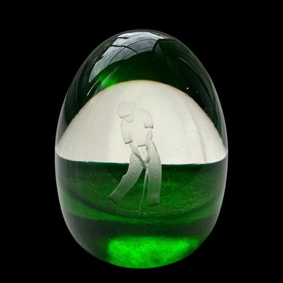 Vintage Caithness Scotland Glass Paperweight – Etched Golfer Clear & Green Egg - Picture 1 of 4